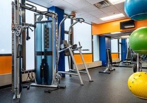 Large and Comfortable 2BR w Gym and Top View
