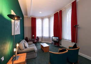 Large Convenient City Centre Apartment
