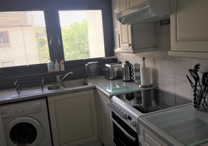 Largs central apartment
