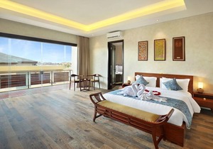 Lavish & Spacious MRC 2-Bedroom Villa #C11