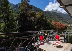Le Paradis 15 Apartment - an apartment that sleeps 4 - 6 guests in 2 bedrooms