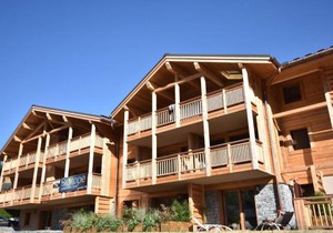 Les Gets - Bel appartement avec balcon et cheminée près des pistes - FR-1-623-3