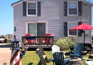 Liberty Breeze-Charming Cottage on Lake Erie (Near Port Clinton) Lakefront
