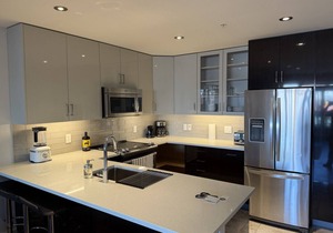 Lovely 2Bed, 2Bath with Balcony Downtown Halifax