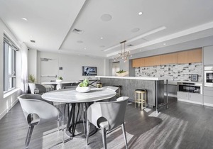 Lux Central Square Studio w/Gym, Doorman, W/D, Roof Deck