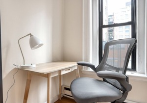 Luxe Back Bay 1BR w/W/D, near Green Line, by Blueground