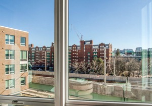 Luxe Cambridge 1bd w/modern finishes and lots of amenities by Blueground