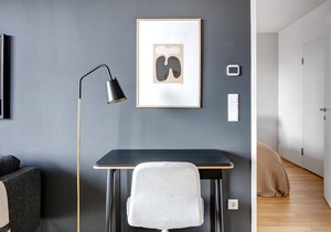 Luxe Favoriten 1BR w/Gym & Elevator, walk to Hauptbahnhof, by Blueground