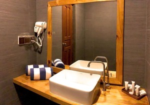 Luxe Seaview - Beachfront villa in Dhangethi (bnb)