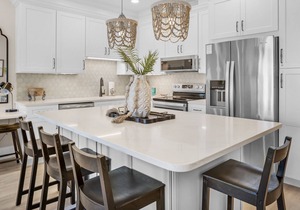 Luxurious Beach-Front Vacay w/Ocean Views + Free Attraction Tickets!