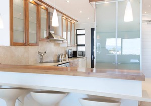 Luxurious Seafront Apartment in the Heart of Historic Hermanus