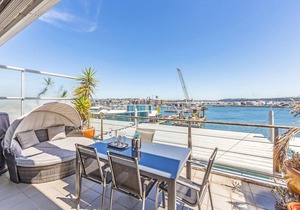 Luxury 3br Waterfront Penthouse