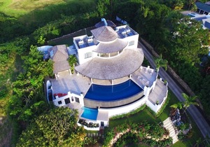 Luxury Art Filled Villa with Pool and Ocean Views - Martello House