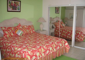 Luxury beachfront condo, Blue Tranquility at Sugar Beach