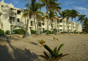 Luxury beachfront condo, Blue Tranquility at Sugar Beach
