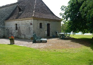 luxury cottage for adult couples, peaceful, unobstructed views, large swimming pool