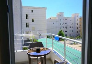 Luxury Studios - Steps from the Beach