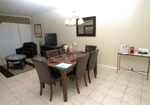 Modern 3 Bedroom 3 Bath Town Home In Trafalgar Village Resort