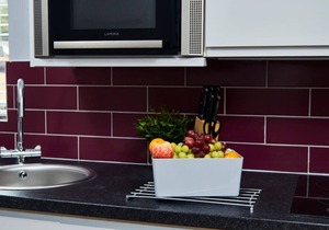 Modern Apt; Close To EMA FREE Gym & Pool Access