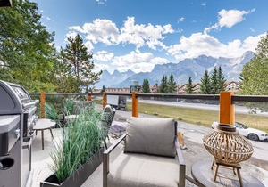 Modern Mountain Vibe - Gorgous new 3 bed townhouse with stunning mountain views
