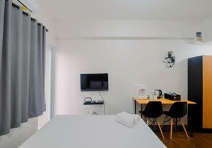 Modern Studio Room Apartment at Bogorienze By Travelio