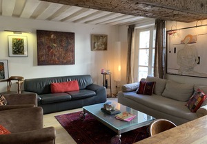Near PLACE DES VOSGES AND PICASSO MUSEUM