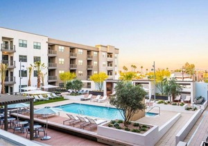 New! Stunning 1BR/1BA DT Phoenix Apt by Domio