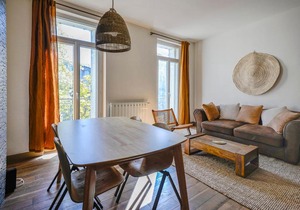 Nice 60m with balcony in Marseille
