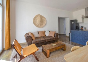 Nice 60m with balcony in Marseille
