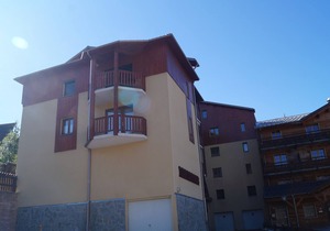 Nice T2 at the foot of slopes with garage and balcony
