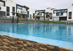 Oasis Beach - Punta Prima modern appartement