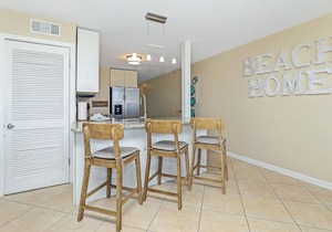OCEAN FRONT! Private Beach-Heated Pool-HotTub-Beach Chairs included!