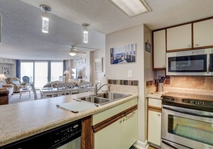 Oceanfront Point Unit, with wine fridge, steps to the beach