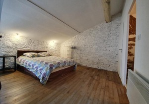 Olonzac Escape Pool & Charm