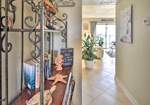 Ormond Beach Condo w/Balcony & Views