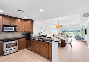 Outstanding condo with sensational views on golf r
