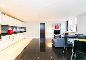 OYO Home Liverpool Street 2 Bedroom