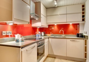 Pegasus Cottage - Three Bedroom House, Sleeps 6