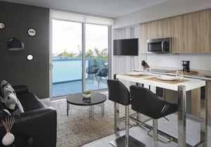 PERFECT Artsy Studio in Miami Design District