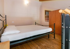 Pet-Friendly Apartment with Pool, Wi-Fi, playground & Garden