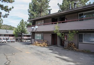 Pet-Friendly, Centrally Located in Town! Summer Pool On-Site, Near Trowley