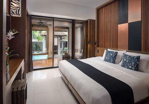 Plunge Pool Suite 02