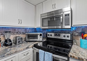 Poolside 2BR Condo in Oceanfront Resort - Sleeps 6, Steps to Beach