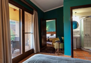 Premium Quad Retreat - Esperides Sunny Getaway