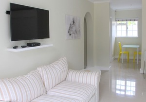 Quaint Studio Apartment in Upper Constantia
