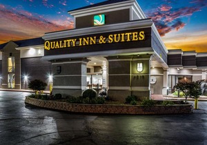 Quality Inn & Suites Kansas City - Independence I-70 East