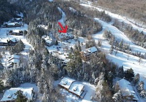 R5 Completely renovated Bretton Woods condo AC unbeatable SKI-IN SKI-OUT location Fast wifi