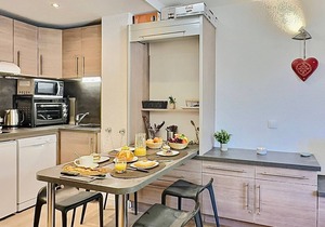 Renovated studio in Val d'Isère, 4 people, near center and slopes, with balcony and WIFI