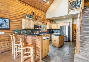 Resort-Style Lakefront Family Reunion Spot | 25+ Amenities & Room for Everyone