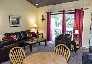 🌄Resort Vacations at Fairfield Glade TN Golf Villa with two bedrooms + loft, has 6 beds!